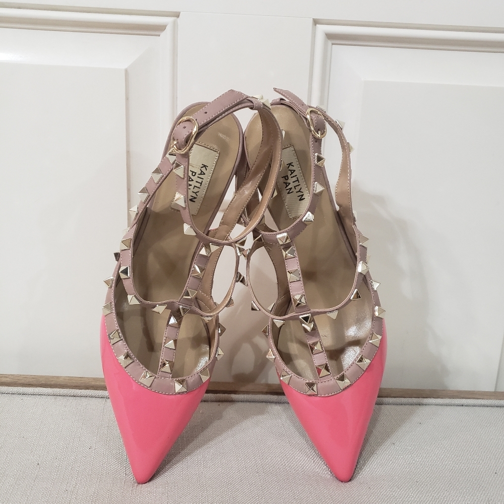 Kaitlyn Pan Rockstud Pink Leather Pointed-Toe Heels - Picture 9 of 13
